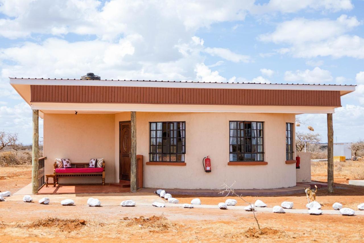 Wild Amboseli Ndovu Cottage. Екстер'єр фото
