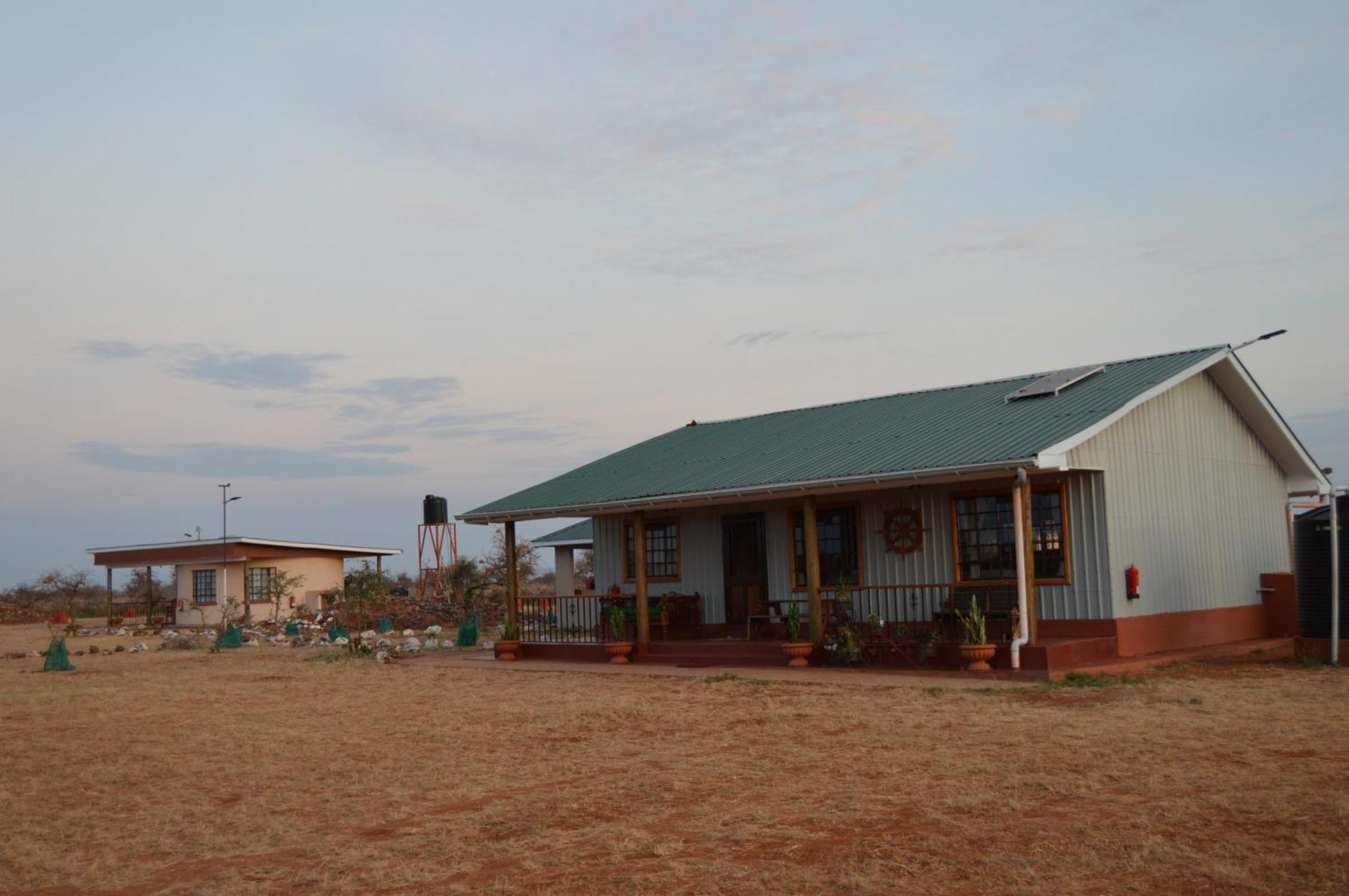 Wild Amboseli Ndovu Cottage. Екстер'єр фото